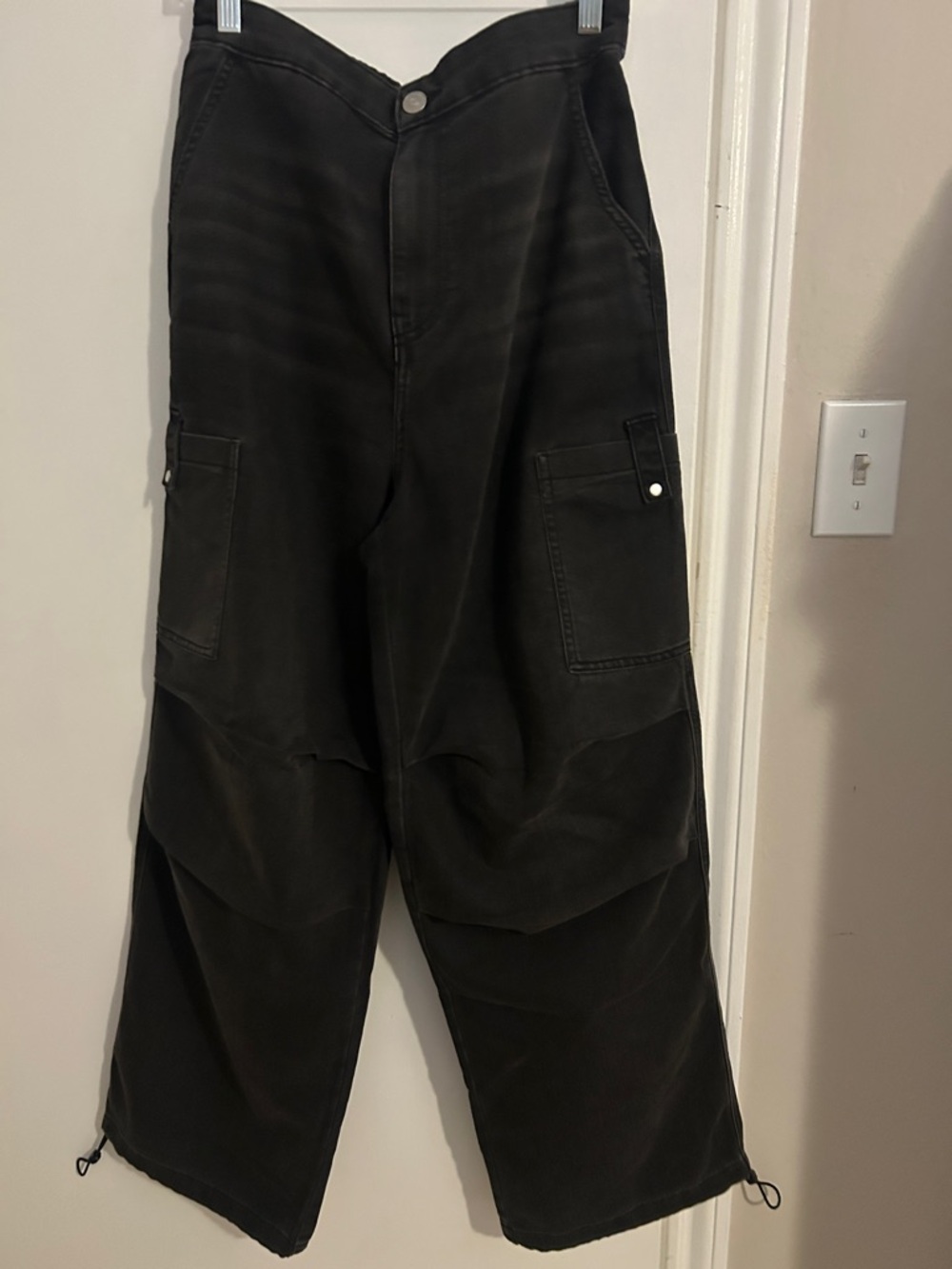 Divided Black Relaxed Cargo Jeans
